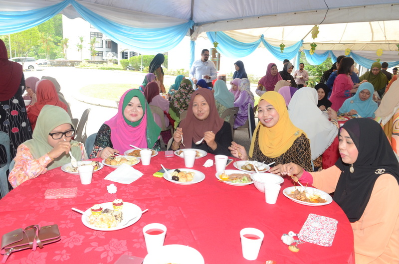 082 DSC 1525